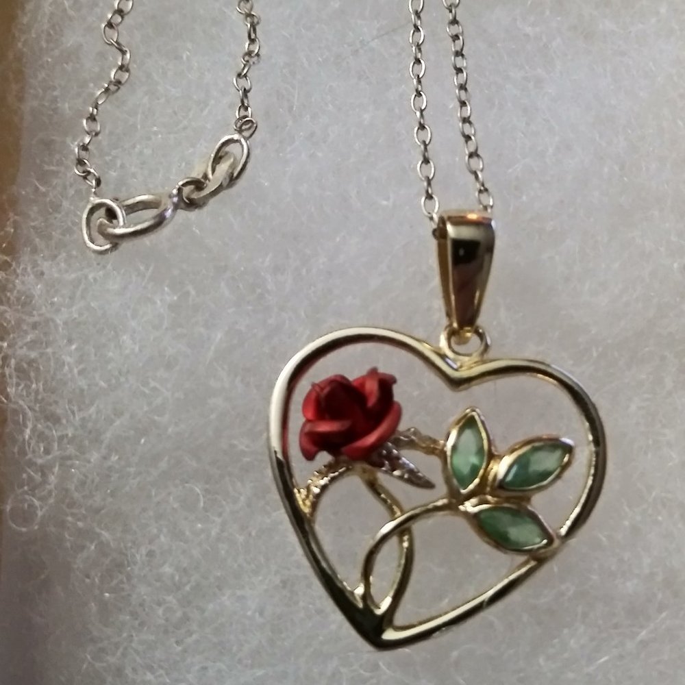 Vintage Sterling Silver Heart w/3-D Rose Necklace - Picture 11 of 11